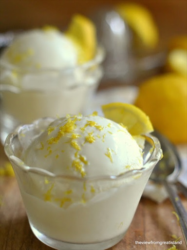How to Make Homemade Lemon Ice Cream