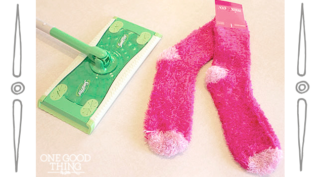 Make Your Own Reusable “Swiffer” Pads and Cleaning Solution