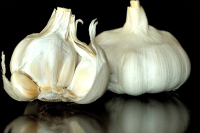 20 unusual uses for garlic